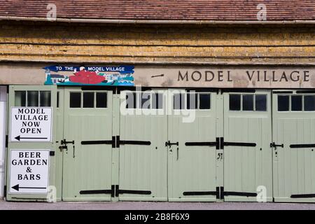 Model Village Museum, Burton-on-the-Water Village, Gloucestershire, Cotswold District, England, Großbritannien, Europa Stockfoto