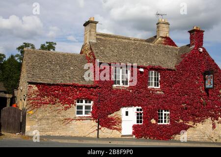 The Bell Inn, Stow-on-the-Wold, Gloucestershire, Cotswold District, England, Großbritannien, Europa Stockfoto