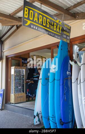 Surfbrett und Surfer Shop in Byron Bay, Nord-New South Wales, Australien Stockfoto