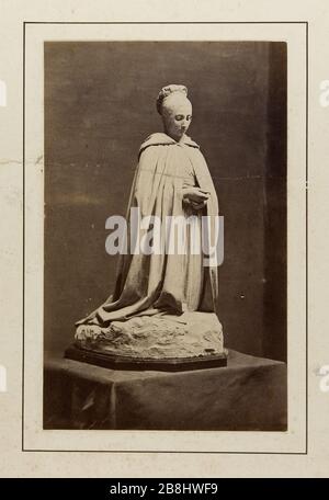 Boulonnaise kniet im Gebet Aimé-Jules Dalou (1838-1902). "Boulonnaise en prière agenouillée". Skulptur. Photographie anonyme. Epreuve sur Papier albuminé. Musée des Beaux-Arts de la Ville de Paris, Petit Palais. Stockfoto