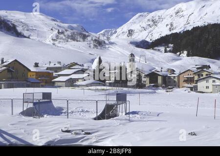 Bivio, idyllisches Bergdorf am Julierpass Stockfoto
