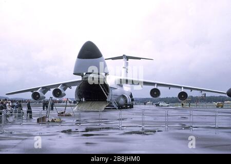 Eine LOCKHEED C-5A GALAXY auf der Farnborough Air Show im Jahr 1974 Stockfoto