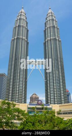 Sure KLCC Shopping Mall am Fuße der Petronas Twin Towers Kuala Lumpur Malaysia. Stockfoto