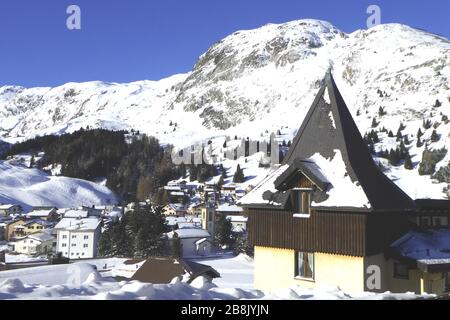 Bivio, idyllisches Bergdorf am Julierpass Stockfoto