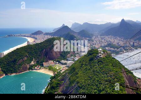 Luftbild der Copacabana und Corcovado - Rio de Janeiro Brasilien Stockfoto