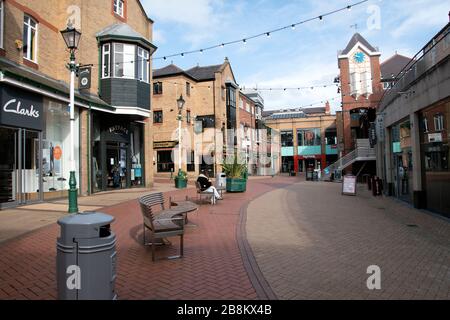Das Stadtzentrum von Sheffield ist leer, nach Coronavirus, Einkaufszentrum Orchard Square Stockfoto