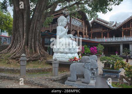 Khai Doan Pagoda King ehrte Pagode, das historische Relikt in Buon Ma Thuot, Dak Lak, Vietnam Stockfoto