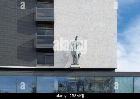 Premier Inn, 3 Putney Bridge Approach, Fulham, London SW6 3JD Stockfoto