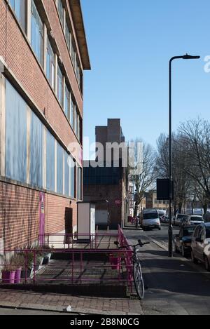 Magenta Self Storage & Stanley House Studios, Stanley Gardens, Acton, London, W3 Stockfoto