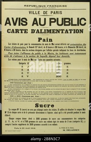 FRANZÖSISCHE REPUBLIK, FREIHEIT - GLEICHHEIT - BRUDERSCHAFT, STADT PARIS, ÖFFENTLICHKEIT, MACHTKARTE PAILHÉ, C. REPUBLIQUE FRANCAISE, LIBERTE - EGALITE - FRATERNITE, VILLE DE PARIS, AVIS AU PUBLIC, CARTE D'ALIMENTATION. Typographie. 1918. Paris, musée Carnavalet. Stockfoto