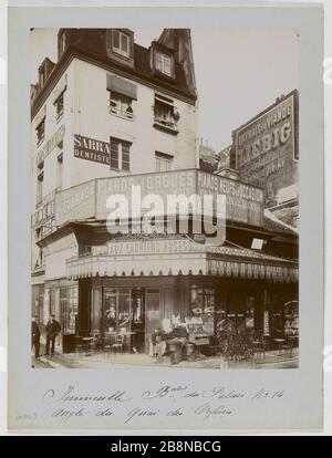 Gebäude (verschwunden), 14 Boulevard du Palais, an der Ecke des Docks Goldschmiede, Paris (vierte arr.) Immeuble (disparu), 14 Boulevard du Palais, à l'Angle du quai des Orfêvres, Paris (IVème arr.). 1906 (Janvier). Union Photographique Française. Paris, musée Carnavalet. Stockfoto