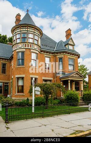 Gage Mansion Bed and Breakfast, 317 Penn Street, Huntingdon, PA Stockfoto