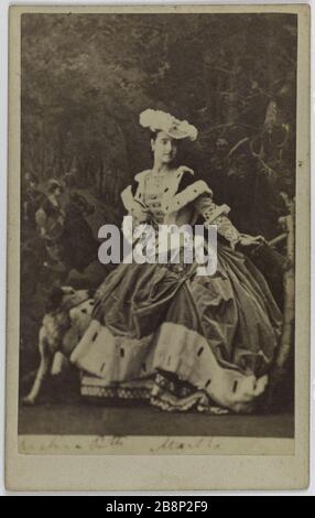 Vertical Patti Adelina (Adela Juana Maria, genannt) (1843-1919) (Opernsängerin) Portrait d'Adelina Patti (1843-1919), Chanteuse lyrique. Carte de visite (recto). Photographie d'Anonyme. Tirage sur Papier Albuminé, 1860-1890. Paris, musée Carnavalet. Stockfoto