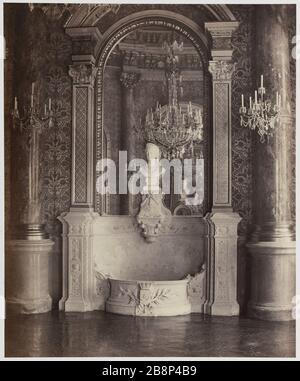 Innenansicht der Theaterbüste von Vaudeville von Impératice Eugenie, 9. Bezirk Intérieur du théâtre du Vaudeville, buste de l'Impératice. Paris (XIXème arr.). Photographie de Charles Marville (13-1879). Im Jahre 1868. Paris, musée Carnavalet. Stockfoto