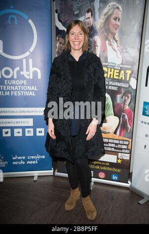 Die Ankömmlinge fragen die Filmvorführung des Cheats. Der Film wurde als Teil des North Europe International Film Festivals in London ausgewählt. Screening im Crowne Plaza London Docklands. 20.02.20 mit: Anna Winslet Where: London, Großbritannien When: 20 Feb 2020 Credit: WENN.com Stockfoto