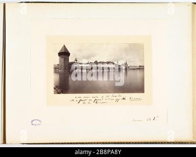 Luzerner: La Water Tower et le Chapel 'Lucerne : La Wasserturm et le Kapellbrücke'. Photographie de Braun et Cie. Tirage sur Papier Albuminé. 1865-1871. Paris, Maison de Victor Hugo. Stockfoto
