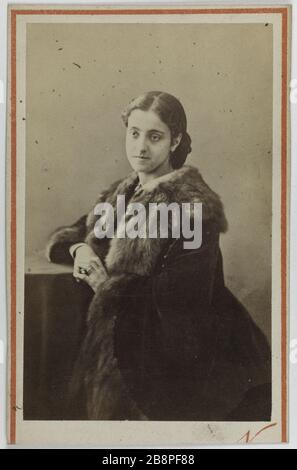 Vertical Patti Adelina (Adela Juana Maria, genannt) (1843-1919) (Opernsängerin) Portrait d'Adelina Patti (1843-1919), Chanteuse lyrique. Carte de visite (recto). Photographie de l'Atelier Nadar. Tirage sur Papier Albuminé, 1860-1890. Paris, musée Carnavalet. Stockfoto