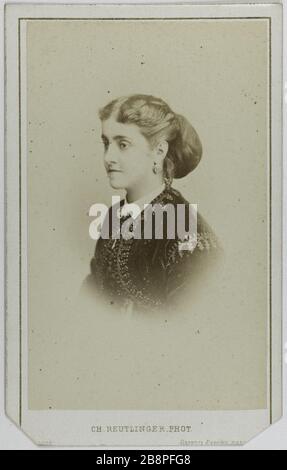 Vertical Patti Adelina (Adela Juana Maria, genannt) (1843-1919) (Opernsängerin) Portrait d'Adelina Patti (1843-1919), Chanteuse lyrique. Carte de visite (recto). Photographie de Charles Reutlinger (1816-1880). Tirage sur Papier Albuminé, 1860-1890. Paris, musée Carnavalet. Stockfoto