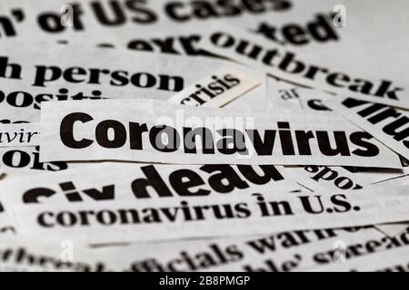 Covid-19 Coronavirus Zeitung Schlagzeile Ausschnitte. Informationen zu Druckmedien isoliert Stockfoto