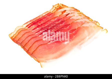 In Scheiben geschnittenes, dünn geräuchertes Fleisch in der Packung. Studio Foto Stockfoto