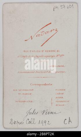 Porträt von Jules Verne (1828-1905), Schriftsteller. Portrait de Jules Verne (1828-1905), écrivain. Tirage sur Papier Albuminé, 1860-1890. Carte de visite (verso). Photographie des Ateliers Nadar. Paris, musée Carnavalet. Stockfoto