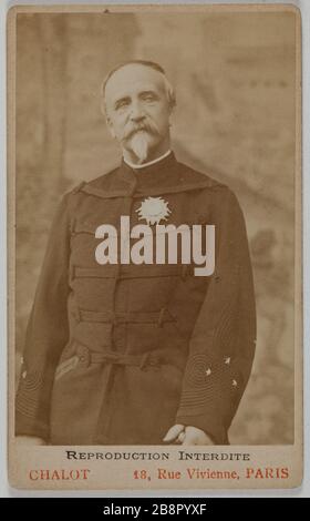 Porträt von Eugene Henri d'Orléans, Herzog von Aumale (1822-1897), (Gouverneur General von Algerien, Abgeordneter) Chalot & Cie. Portrait d'Henri Eugène d'Orléans, duc d'Aumale (1822-1897), (Général gouverneur d'Algérie, député). Carte de visite (recto). Tirage sur Papier Albuminé. 1870-1890. Paris, musée Carnavalet. Stockfoto