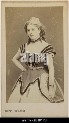 Porträt von Benard, Leonie (Schauspielerin) NUMA Fils. Portrait de Benard, Léonie, (actrice). Carte de visite (recto). Tirage sur Papier Albuminé. 1870-1890. Paris, musée Carnavalet. Stockfoto