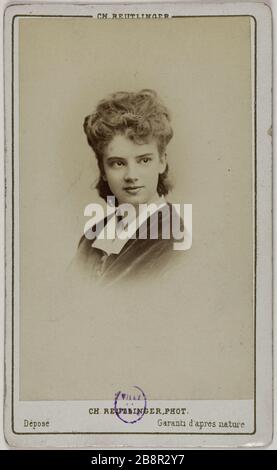 Porträt von Sophie Croizette (Frau des amerikanischen Bankiers Jacques Stern) (1847-1901) (französische Schauspielerin in der Komödie) Porträt de Sophie Croizette, épouse du banquier américain Jacques Stern (1847-1901), actrice à la Comédie française. Carte de visite (recto). Photographie de Charles Reutlinger (1816-1880). Tirage sur Papier Albuminé. 1872. Paris, musée Carnavalet. Stockfoto