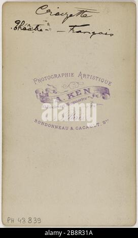 Porträt von Sophie Croizette (Sternfrau) (1847-1901) (französische Schauspielerin in der Komödie) Porträt de Sophie Croizette (épouse Stern-1847-1901), actrice à la Comédie française. Carte de visite (verso). Photographie d'Alexandre Ken. Tirage sur Papier Albuminé. 1869-1883. Paris, musée Carnavalet. Stockfoto