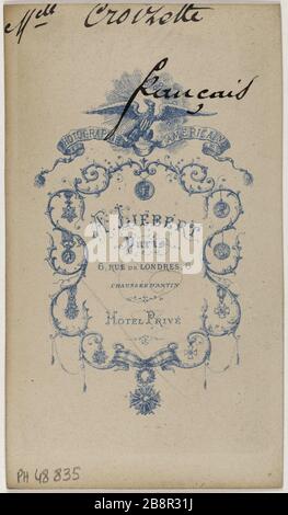 Porträt von Sophie Croizette (Sternfrau) (1847-1901) (französische Schauspielerin in der Komödie) Porträt de Sophie Croizette (épouse Stern-1847-1901), actrice à la Comédie française. Carte de visite (verso). Tirage sur Papier Albuminé. 1869-1883. Photographie d'Alphonse Liébert (1827-1914). Paris, musée Carnavalet. Stockfoto