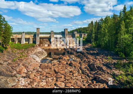 Die Imatra Rapids (Imatrankoski) am Fluss Vuoksi in Imatra. Nationale Landschaft Finnlands Stockfoto