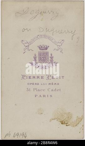 Porträt von Pater Jean Gaspard Degurry (1791-1871), (Priester der Madeleine) Portrait de l'Abbé Jean Gaspard Deguerry (1791-1871), curé de la Madeleine. Carte de visite (verso). Tirage sur Papier Albuminé. 1871. Photographie de Pierre Petit (dit Pierre Lanith Petit-1831-1909). Paris, musée Carnavalet. Stockfoto