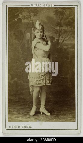 Porträt von Gilbert Elvira oder Carolina (Schauspielerin) Portrait de Gilbert Elvire ou Caroline, actrice. Carte de visite (recto). Photographie d'Ulric grob (actif entre 1860 et 1900). Tirage sur Papier Albuminé. 1870-1890. Paris, musée Carnavalet. Stockfoto