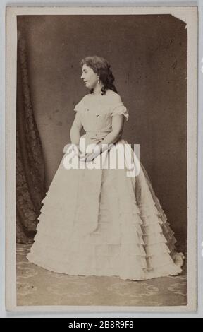 Porträt von Marie Garnier (Opernsängerin?) Portrait de Marie Garnier, chanteuse lyrique. Photographie d'Ulric grob (actif entre 1860 et 1900). Carte de visite (recto). Tirage sur Papier Albuminé. 1860-1890. Paris, musée Carnavalet. Stockfoto