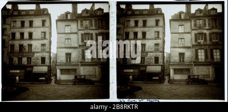 STRASSENUNTERBRECHER LAIB NACH SAINT-MERRI, 4. BEZIRK Rue Brise-Miche vers Saint-Merri, 4. Bezirk ème. 1934. Photographie anonyme. Paris, musée Carnavalet. Stockfoto