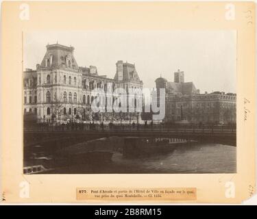 877. Brücke von Arcola und Teil des Rathauses vor dem Dock / Blick vom Quai Montebello. - Kl. 1454 Brücke von Arcola und Teil des Rathauses vom Quai Montebello, 4. Bezirk, Paris 'Pont d'Arcole et partie de l'Hôtel de Ville depuis le quai Montebello, Paris (IVème arr.)'. Photographie d'Hippolyte Blancard (1843-1924). Paris, musée Carnavalet. Stockfoto