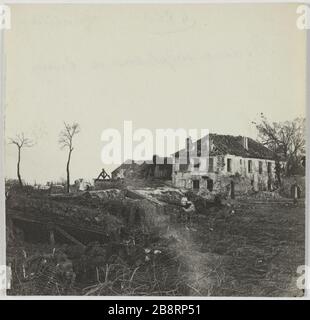 Chatillon. / Redoubt Drouy Tray Redoubt Crouy Plateau Chatillon. La Commune de Paris. Redoute du plateau de Crouy. Châtillon (Hauts-de-seine). Photographie d'Hippolyte Blancard (1843-1924). Tirage au platine (recto). 1870-1871. Paris, musée Carnavalet. Stockfoto