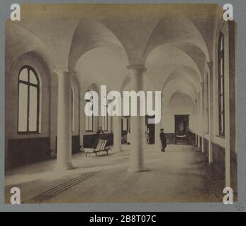 IM HOTEL-DIEU, INSELSTADT, 4. BEZIRK, PARIS Intérieur de l'Hôtel-Dieu, île de la Cité, Paris (IVème arr.). 1865-1875. Photographie de Pierre Emonds. Paris, musée Carnavalet. Stockfoto