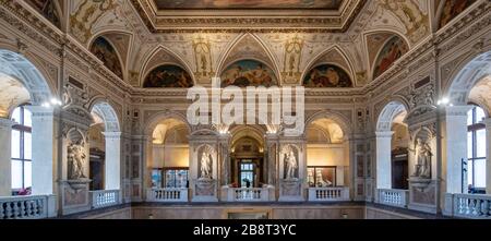 Wien, Österreich. Innenraum des Naturhistorischen Museums. Das Größte Und Älteste Museum In Wien. Stockfoto