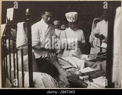 Paris - Krankenhaus Freiwilliger Nr. 4a. Überqueren Sie den japanischen roten Hopital Bénévole Nr. 4bis. Croix Rouge Japonnaise. Paris. Photographie anonyme. Tirage au gélatino-bromure d'argent. 1914-1918. Paris, musée Carnavalet. Stockfoto