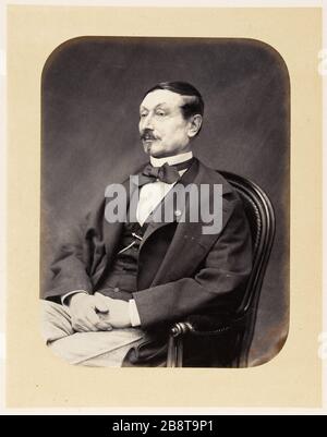 Album der Mitglieder des Gemeinderats der Stadt Paris und der Seine-Abteilungs-Kommission. Arnaud-Jeanti Album des membres du Conseil Municipal de la ville de Paris et Commission départementale de la seine. "Arnaud-Jeanti". Photographie de Pierre Petit (1831-1909). Papier salé viré à l'Or. 1864. Paris, musée Carnavalet. Stockfoto