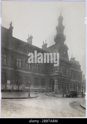 Straßenfassade. Bürgermeister des zwölften, Descos Street, 12. Pariser Stadtarrons. März 1921. "façade sur rue. Mairie du XIIème, rue Descos, Paris (XIIème arr.), 21 mars 1921'. Photographie de Charles Lansiaux (1855-1939). Tirage au gélatino-bromure d'argent. Paris, musée Carnavalet. Stockfoto