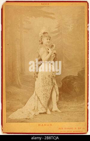 Porträt von Angela, Albert Lambert Frau, Schauspielerin Atelier Nadar. 'Portrait d'Angèle, épouse Albert Lambert, actrice'. Tirage sur Papier albuminé. Entre 1875-et 1890. Paris, musée Carnavalet. Stockfoto