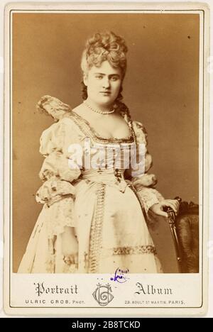 Porträt von Angela, Albert Lambert Ehefrau, Schauspielerin grob, Ulric. 'Portrait d'Angèle, épouse Albert Lambert, actrice'. Tirage sur Papier albuminé. Entre 1875-et 1890. Paris, musée Carnavalet. Stockfoto