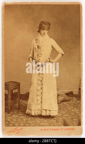 Porträt von Rosine Bernard, genannt Sarah Bernhardt (1844-1923), Schauspielerin Atelier Nadar. "Portrait de Rosine Bernard, dite Sarah Bernhardt (1844-1923), actrice". Tirage sur Papier Albuminé. Paris, musée Carnavalet. Stockfoto