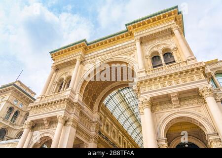 Eintritt zur Galleria Vittorio Emanuele II in Mailand, Italien. Stockfoto