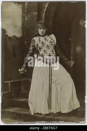 Porträt von Sarah Bernhardt (1844-1923), (Schauspielerin) Portrait de Sarah Bernhardt, (1844-1923), actrice française. Photographie anonyme. Tirage sur Papier albuminé, entre 1860 et 1900. Paris, musée Carnavalet. Stockfoto