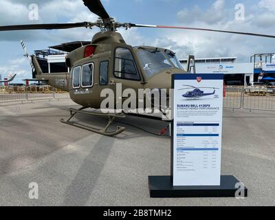 Singapur - 12. Februar 2020. Subaru Bell 412EPX Helikopter steht zur Anzeige auf der Changi Air Base. Die Verteidigungskosten steigen, vor allem in Ostasien Stockfoto