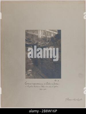 Nr. 4 / Werke Erweiterungen des Justizpalastes / an der Ecke Boulevard du Palais und Quai des Goldsmiths / 1909-1910. Arbeiten zur Erweiterung des Gerichtsgebäudes an der Ecke Boulevard du Palais und Quai des Goldsmiths, 4th District, PA Barry, Jean. Nr. 4 / Travaux des agrandissements du Palais de Justice / à l'Angle des Boulevard du Palais et du quai des Orfèvres / 1909-1910. "Travaux d'agrandissement du palais de Justice à l'Angle du Boulevard du Palais et du quai des Orfèvres, 4ème-Viertel, Paris". Tirage au gélatino-bromure d'argent. Entre Wa. Paris, musée Carnavalet Stockfoto