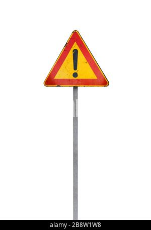 Vorsicht Straßenschild mit Ausrufezeichen isoliert auf weißem Hintergrund Stockfoto